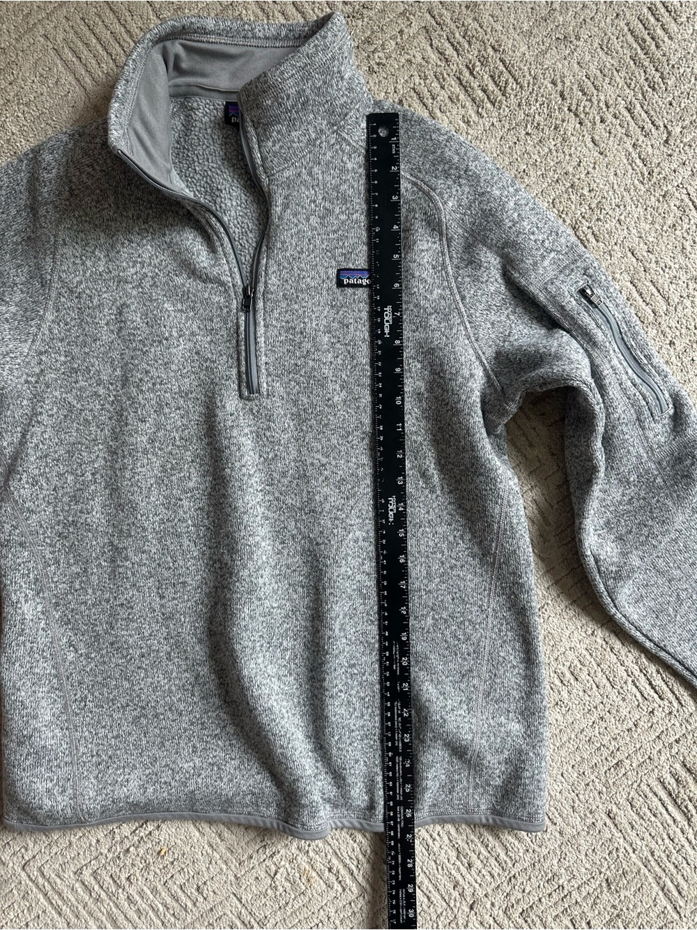 Patagonia Women's Heather Gray Quarter-Zip Fleece Pullover - Picture 13 of 13